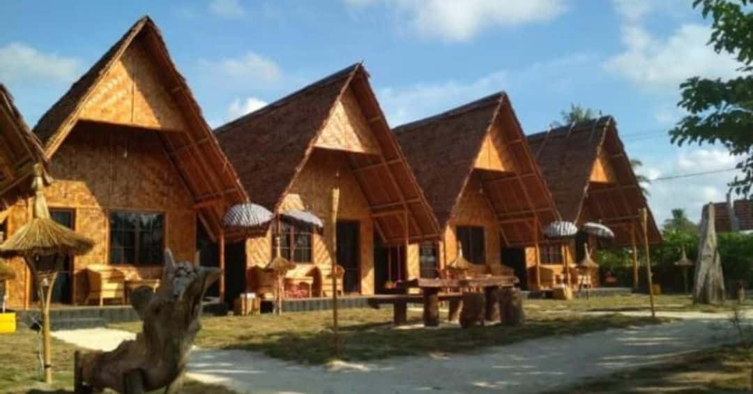 Getting to Madu Tiga Beach And Resort