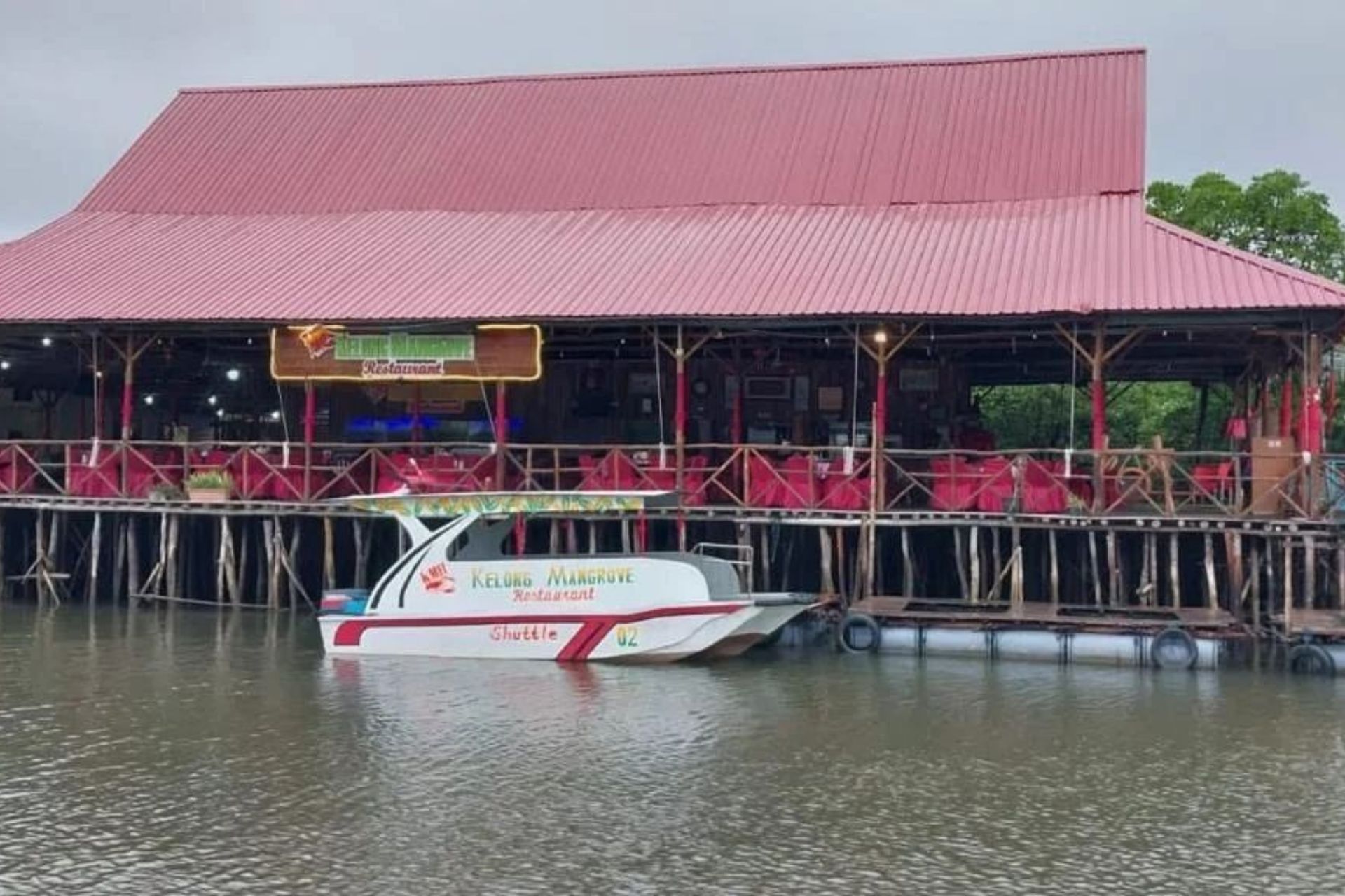 5. Kelong Mangrove Restaurant