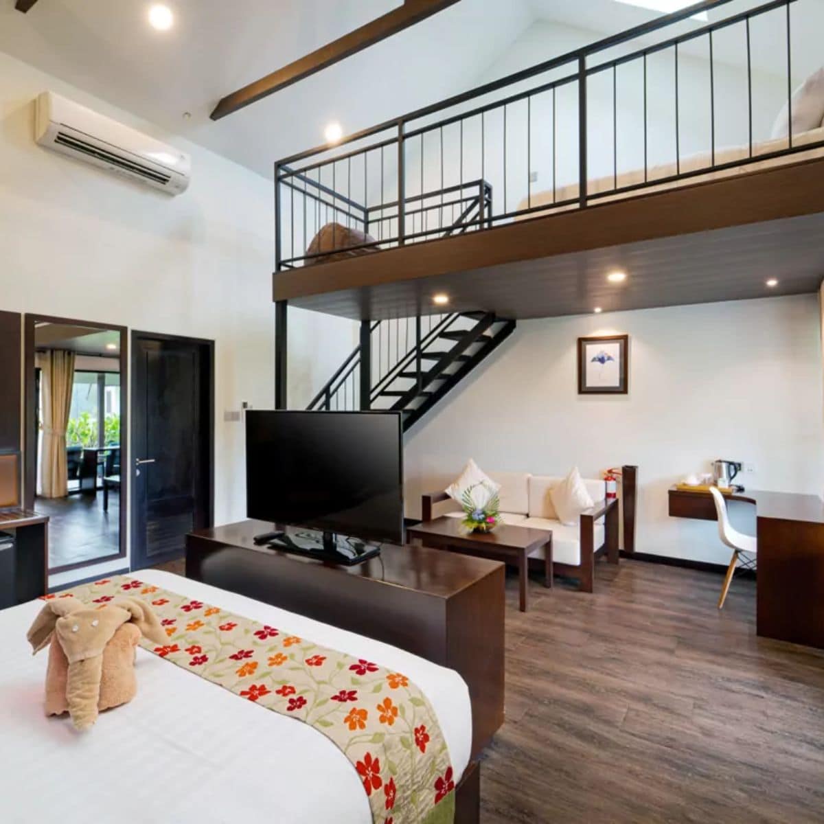 Room 3 Mayang Sari