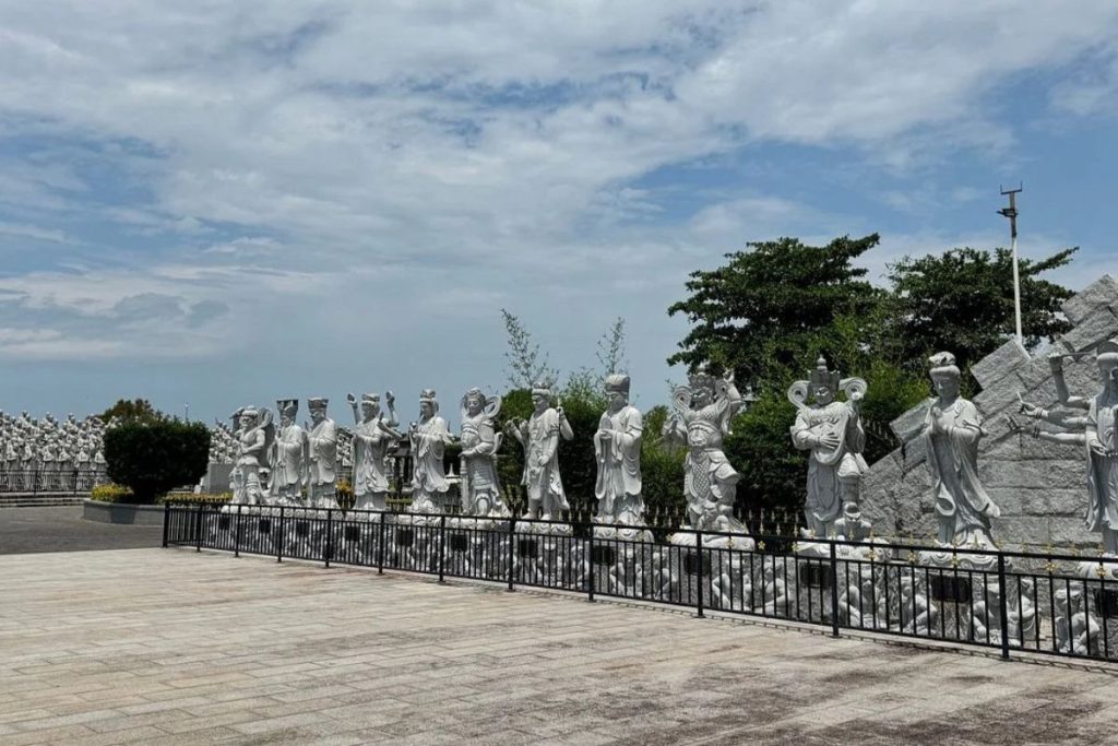 500 Lohan Temple in Bintan Island with hundreds of unique statues