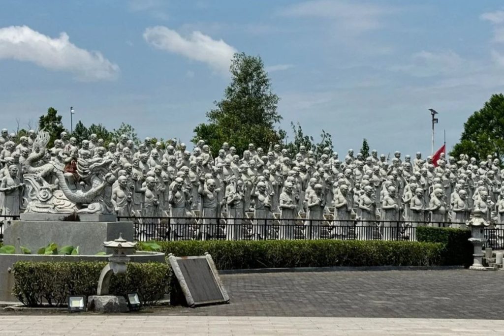 Rows of Lohan statues at 500 Lohan Temple in Bintan