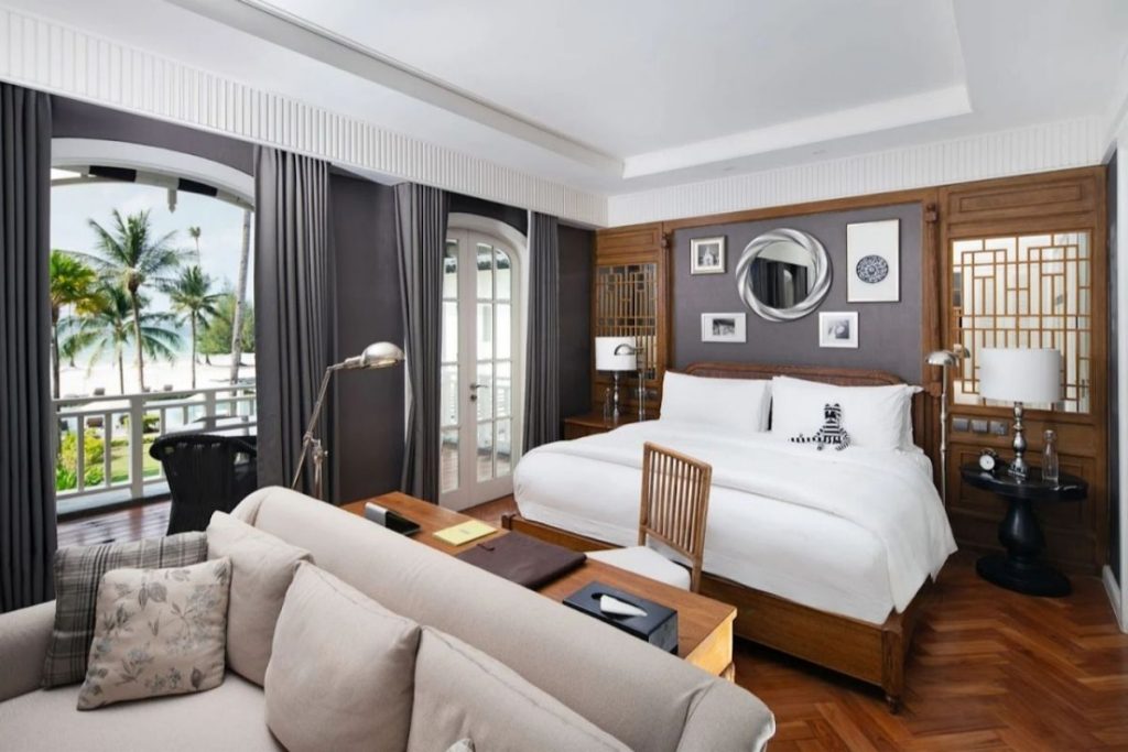 Suite room at The Sanchaya with ocean view