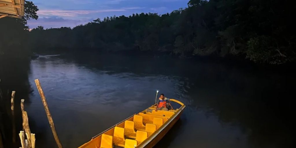 Flexible Jetty Timing on the Bintan Fireflies Tour